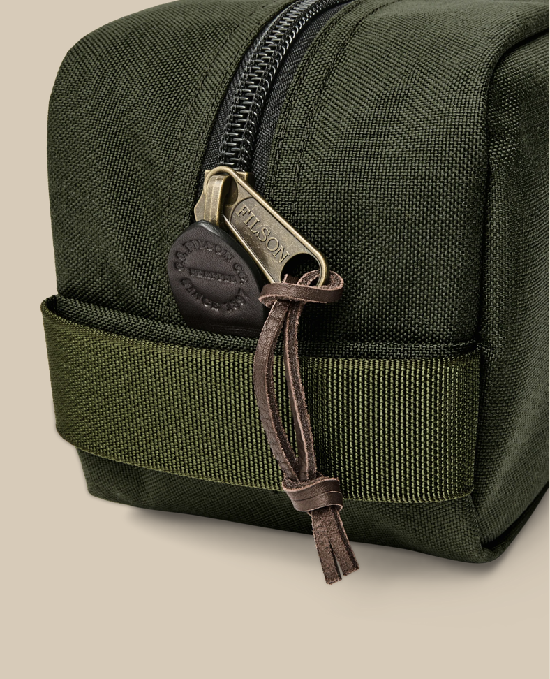 Filson Dryden Travel Pack