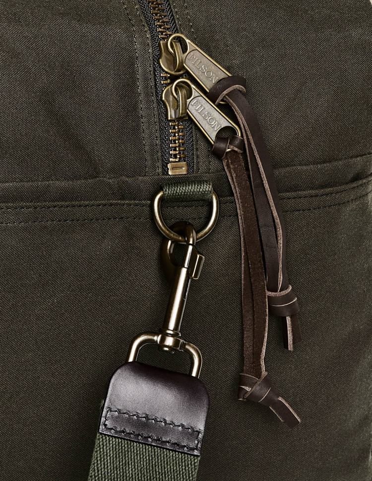 Filson TIn Cloth Medium Duffle
