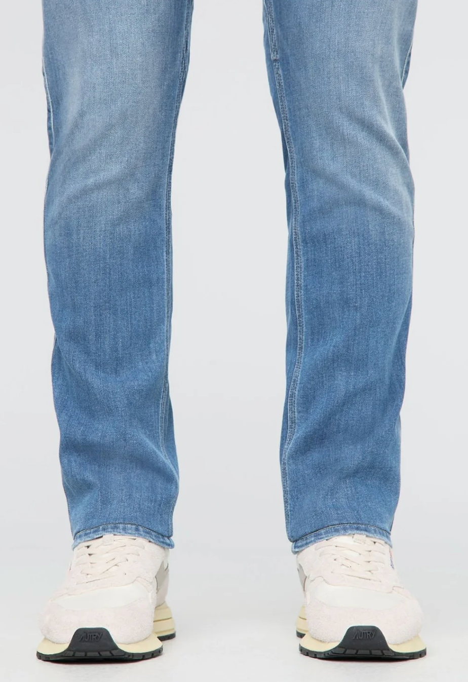 DUER Performance Denim Relaxed Taper